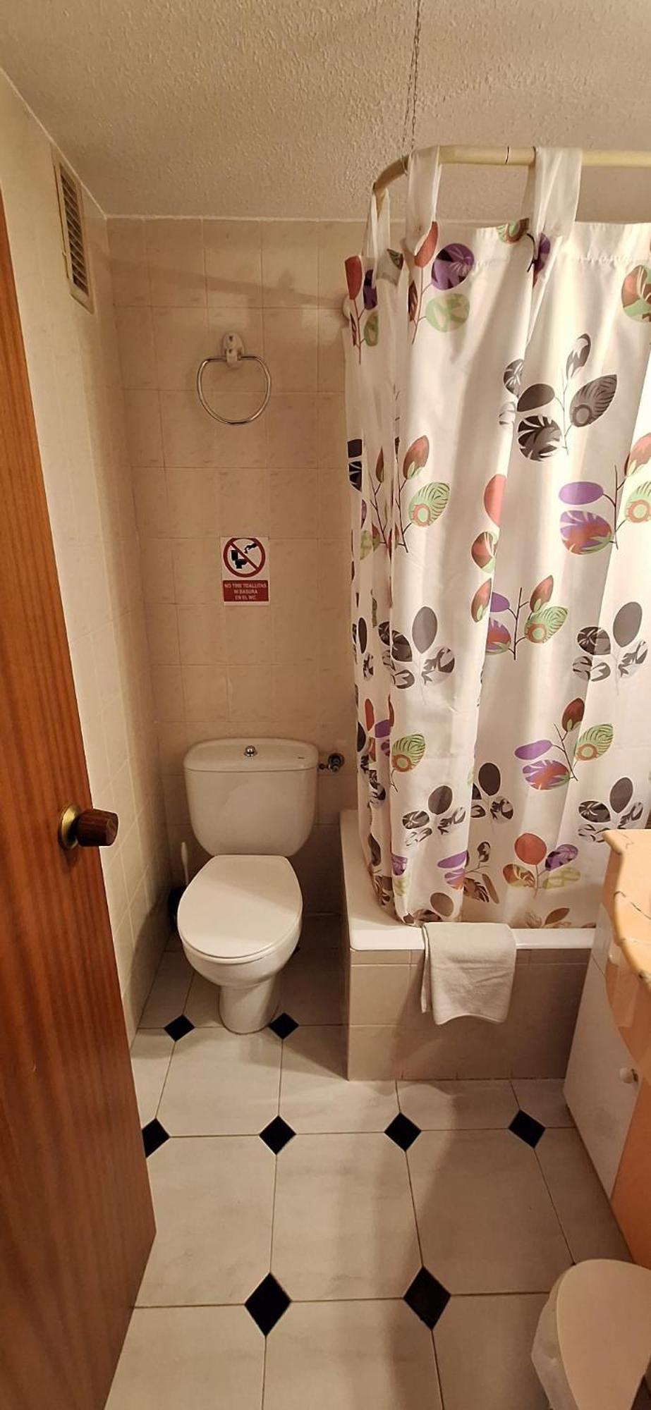 Apartamentos Casa May 1- Centro Benidorm-Solo Mayores De 30 Anos Y Familias Exteriör bild